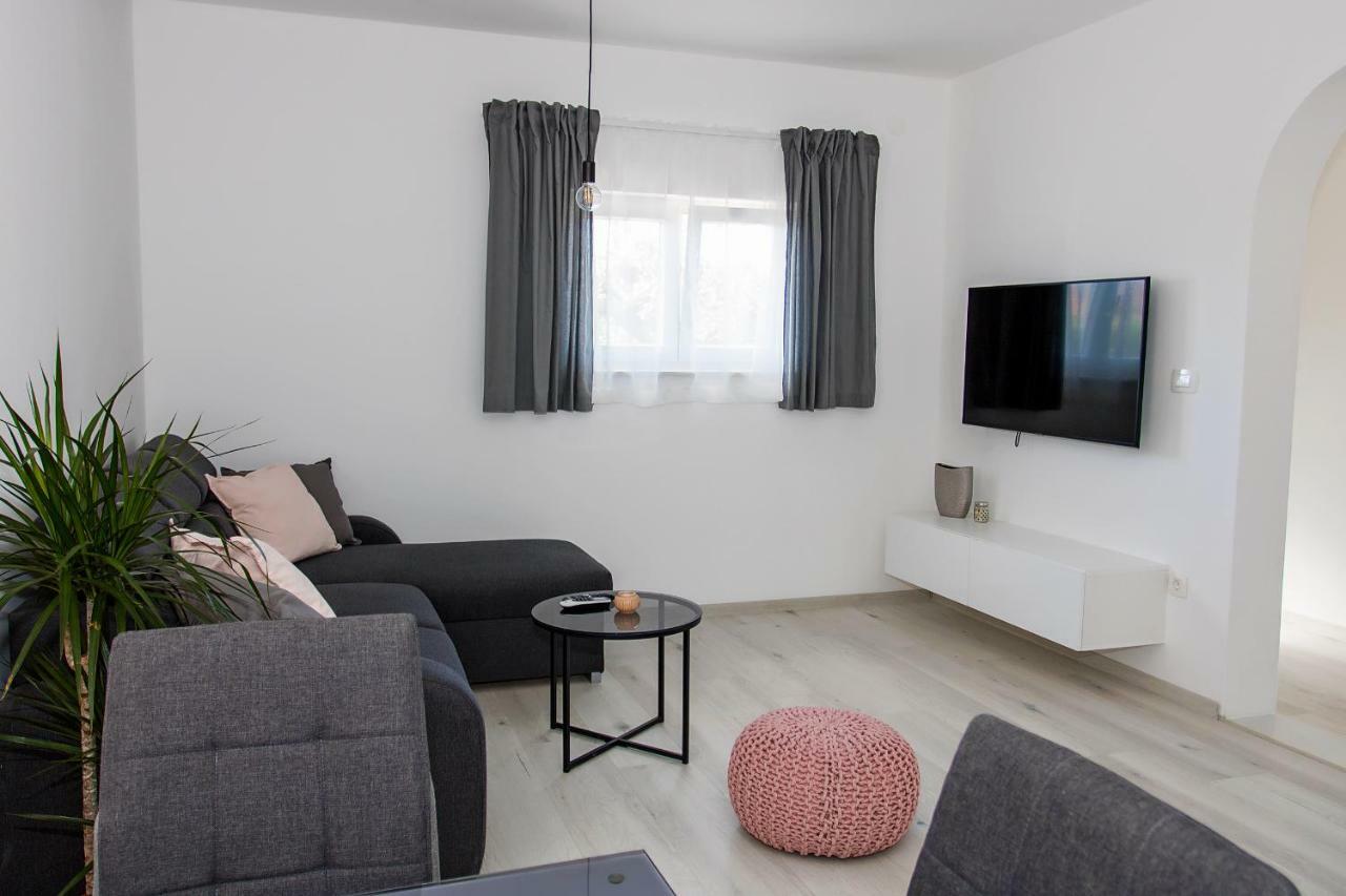 Apartment Stocic Рогозниця Екстер'єр фото